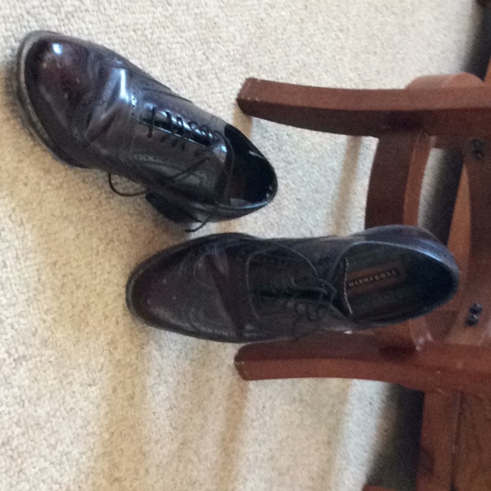 Men’s dress shoe